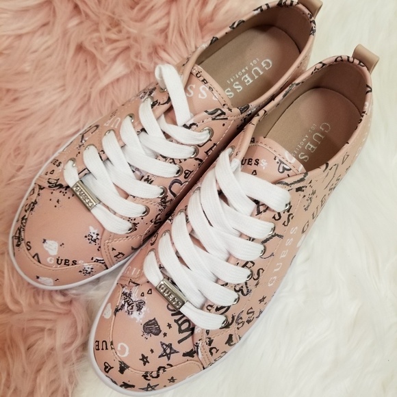 guess graffiti shoes